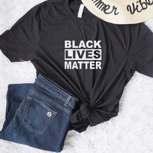 “ black lives matters” t-shirt
